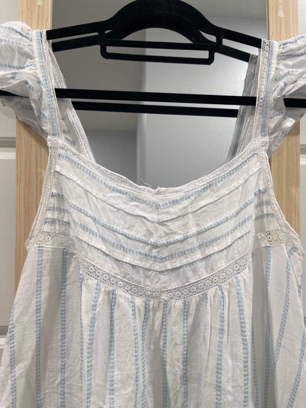 Shabby Chic White and Light Blue Ruffle Eyelet Nightdress - Picture 2 of 6